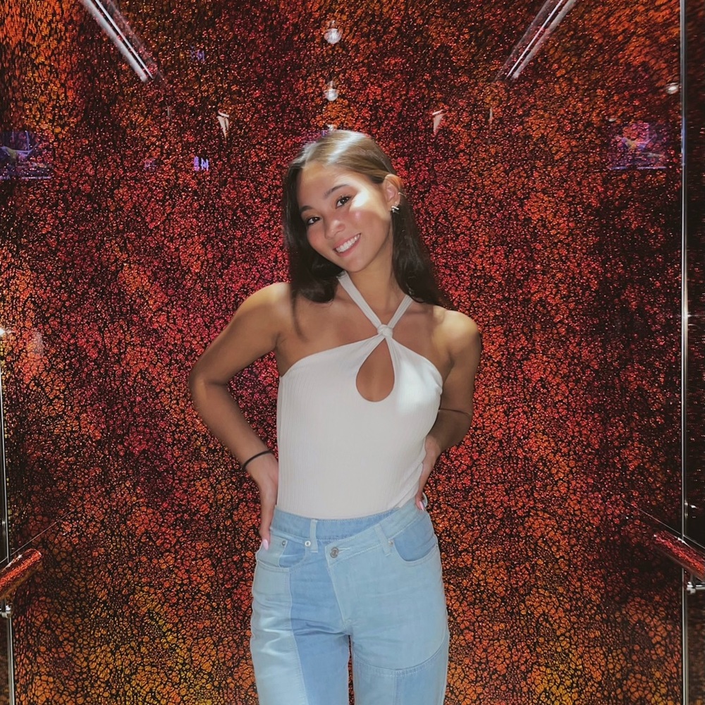 Meet your Posher, Julia